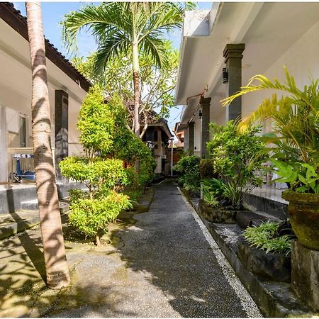 Pondok Chesia Homestay Canggu Exterior foto