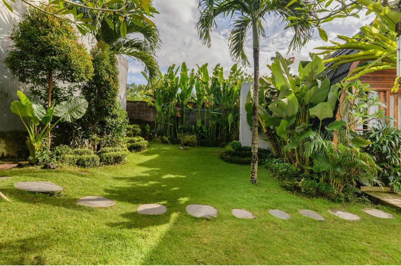 Pondok Chesia Homestay Canggu Exterior foto