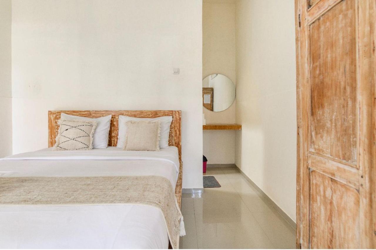 Pondok Chesia Homestay Canggu Exterior foto